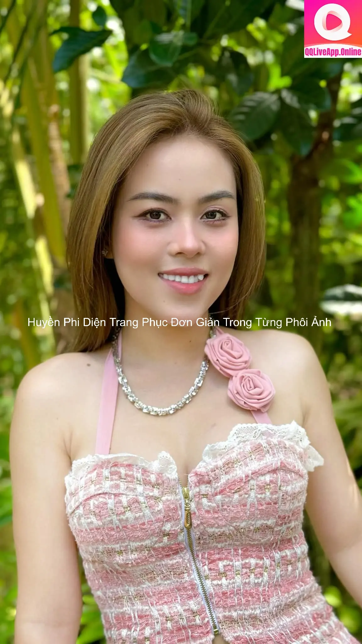 Huyền Phi Diện Trang Phục Đơn Giản Trong Từng Phôi Ảnh 3