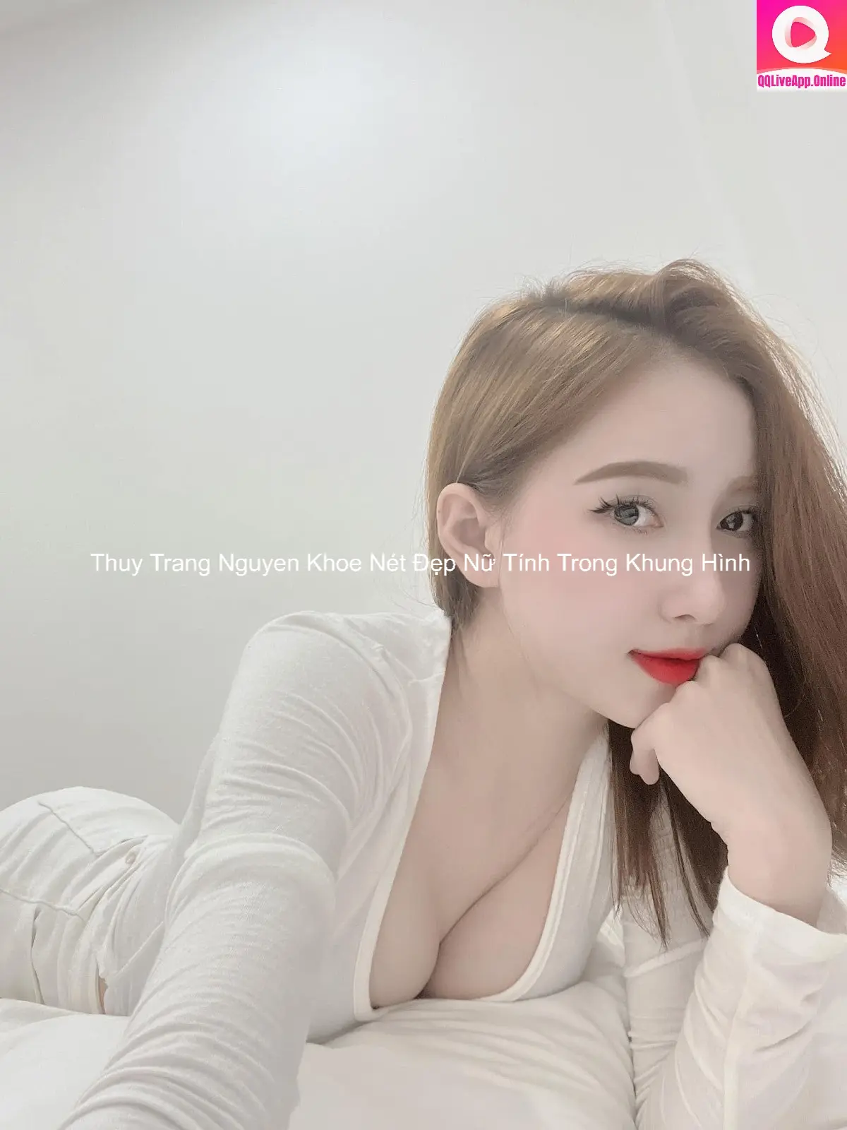 Thuy Trang Nguyen Khoe Nét Đẹp Nữ Tính Trong Khung Hình 8